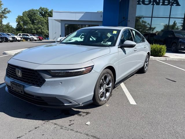 Used 2024 Honda Accord EX-L image 2