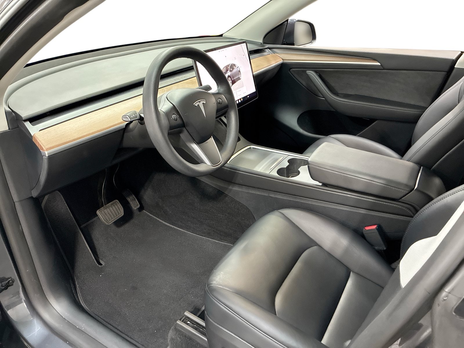 Certified 2023 Tesla Model Y Long Range AWD/4WD image 9