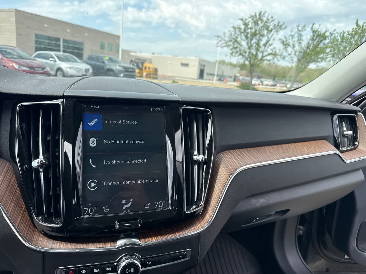 Used 2019 Volvo XC60 T6 Momentum w/ Premium Package AWD/4WD image 21