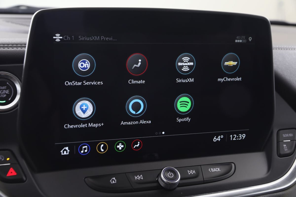 Used 2024 Chevrolet Blazer LT w/ Convenience Package FWD image 30