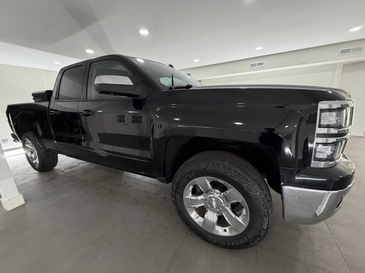 Used 2015 Chevrolet Silverado 1500 LT w/ Rally 2 Edition AWD/4WD image 10