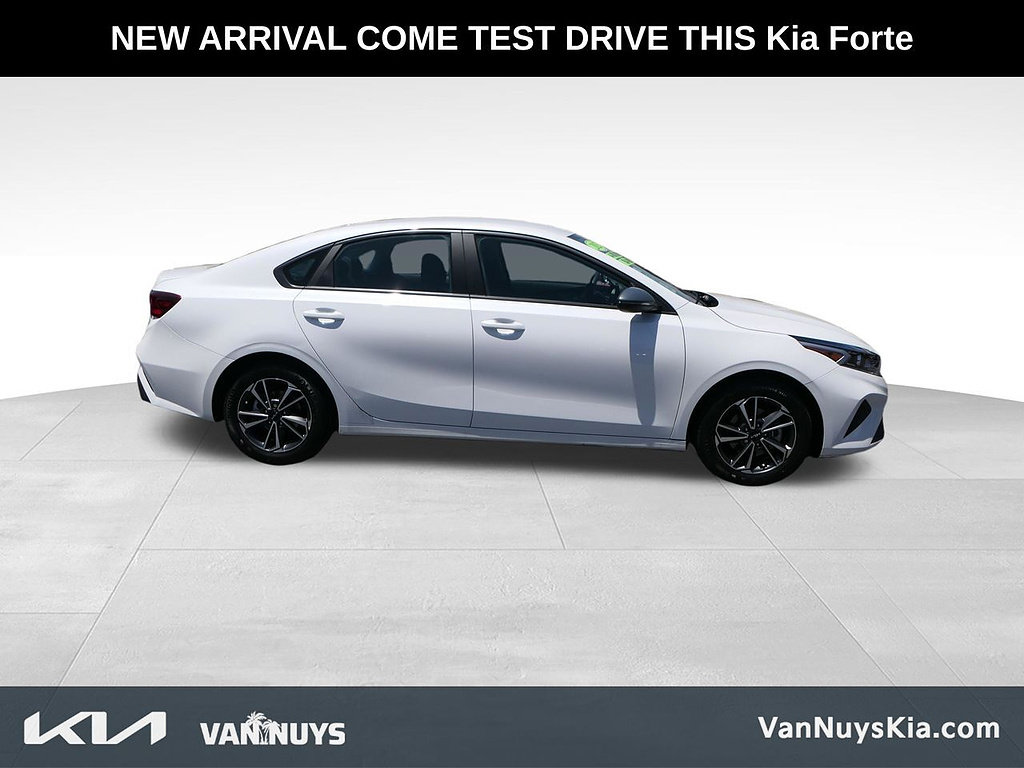 Used 2023 Kia Forte LXS w/ LXS Technology Package FWD image 30