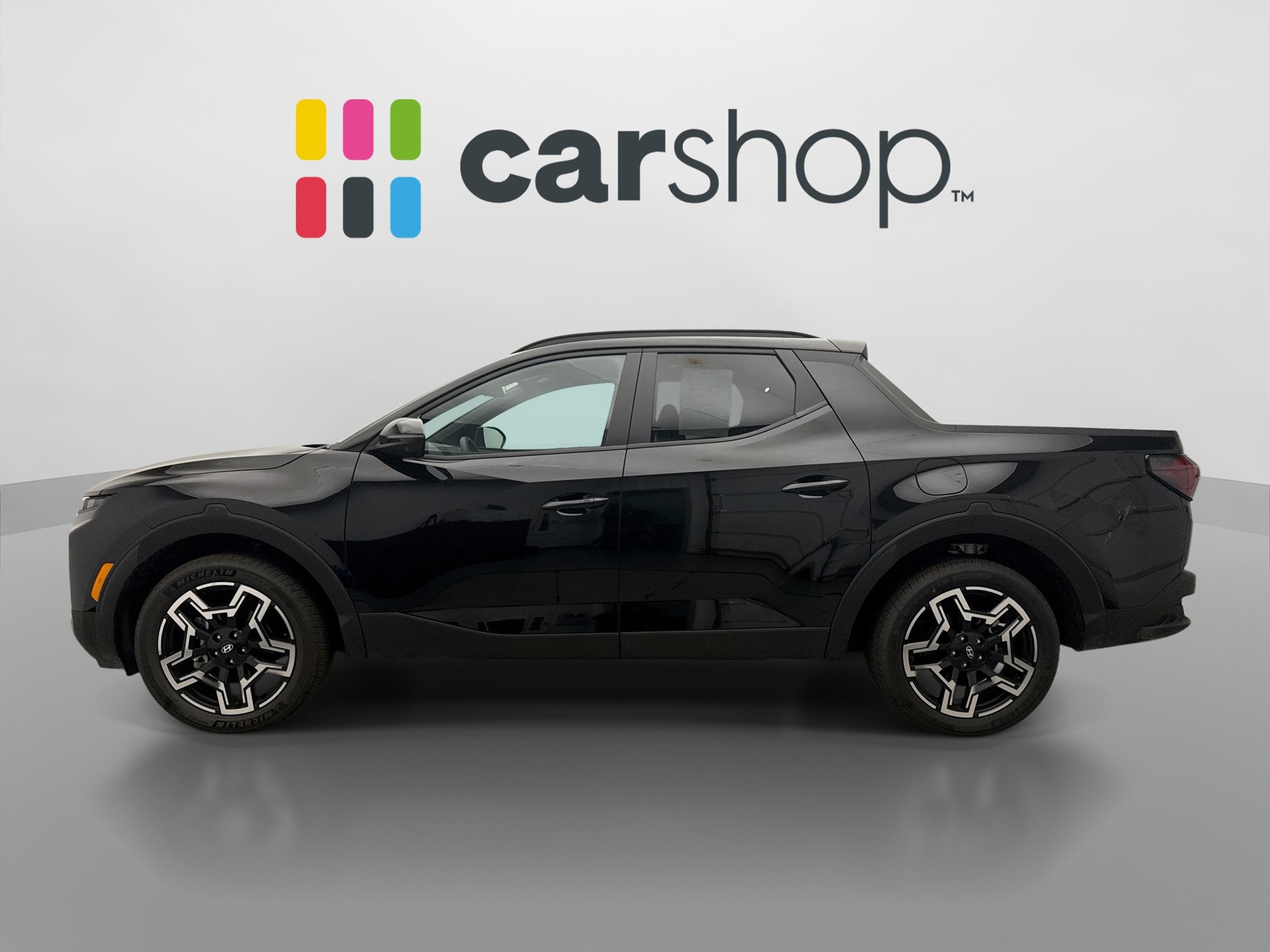 Used 2026 Hyundai Santa Cruz Limited AWD/4WD image 2