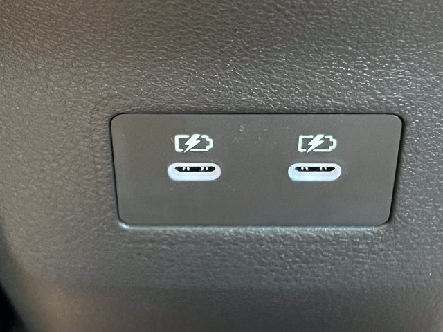 Used 2026 Nissan Kicks SR w/ Cold Weather Package AWD/4WD image 33
