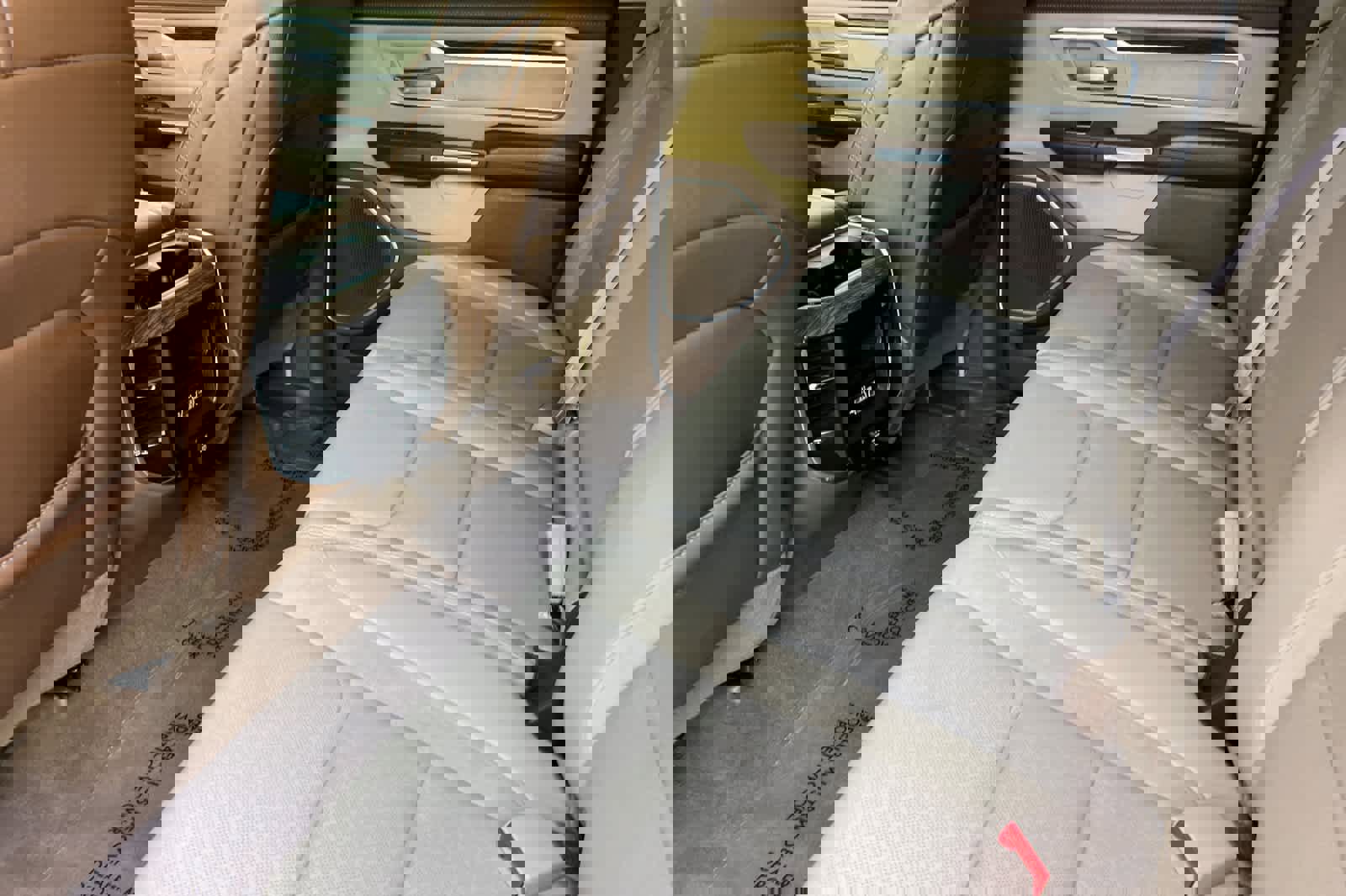 Used 2020 RAM 1500 Laramie image 4