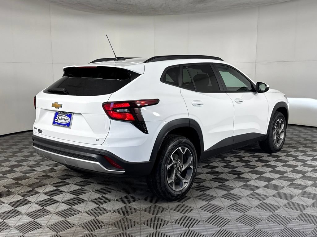 New 2026 Chevrolet Trax LT w/ Driver Confidence Package FWD image 5