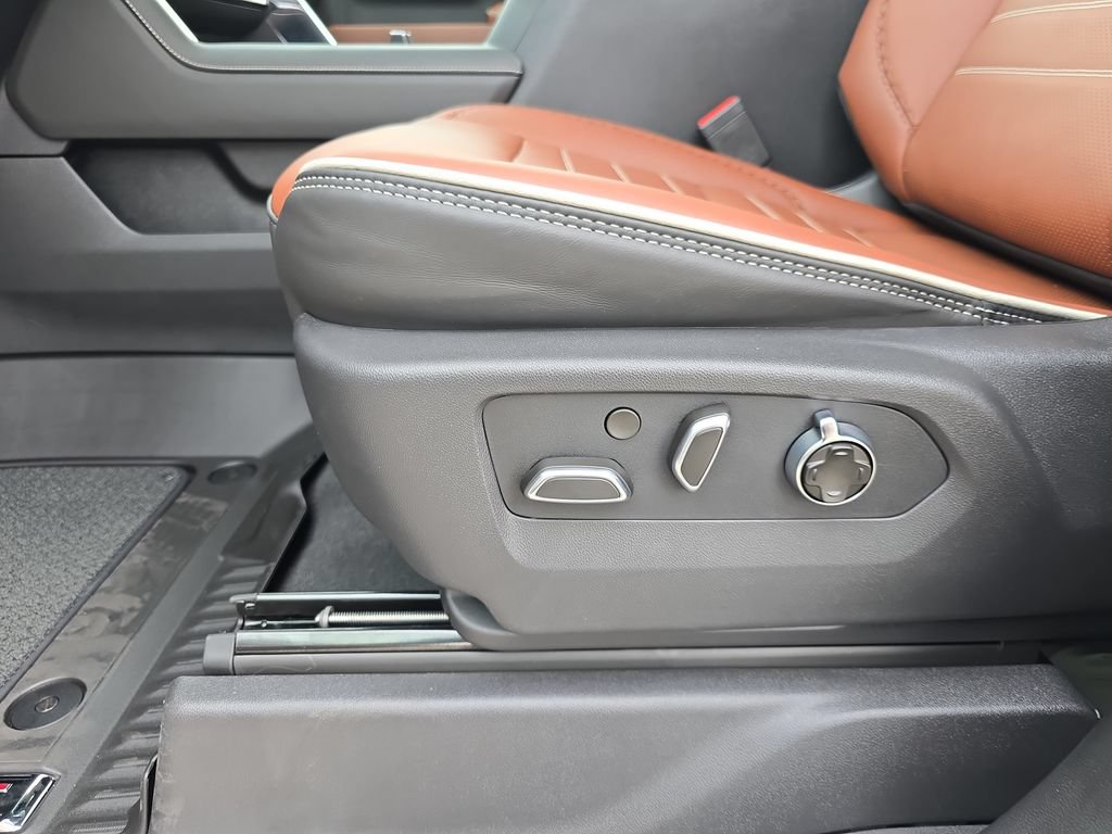 New 2026 GMC Sierra 2500 Denali Ultimate AWD/4WD image 32