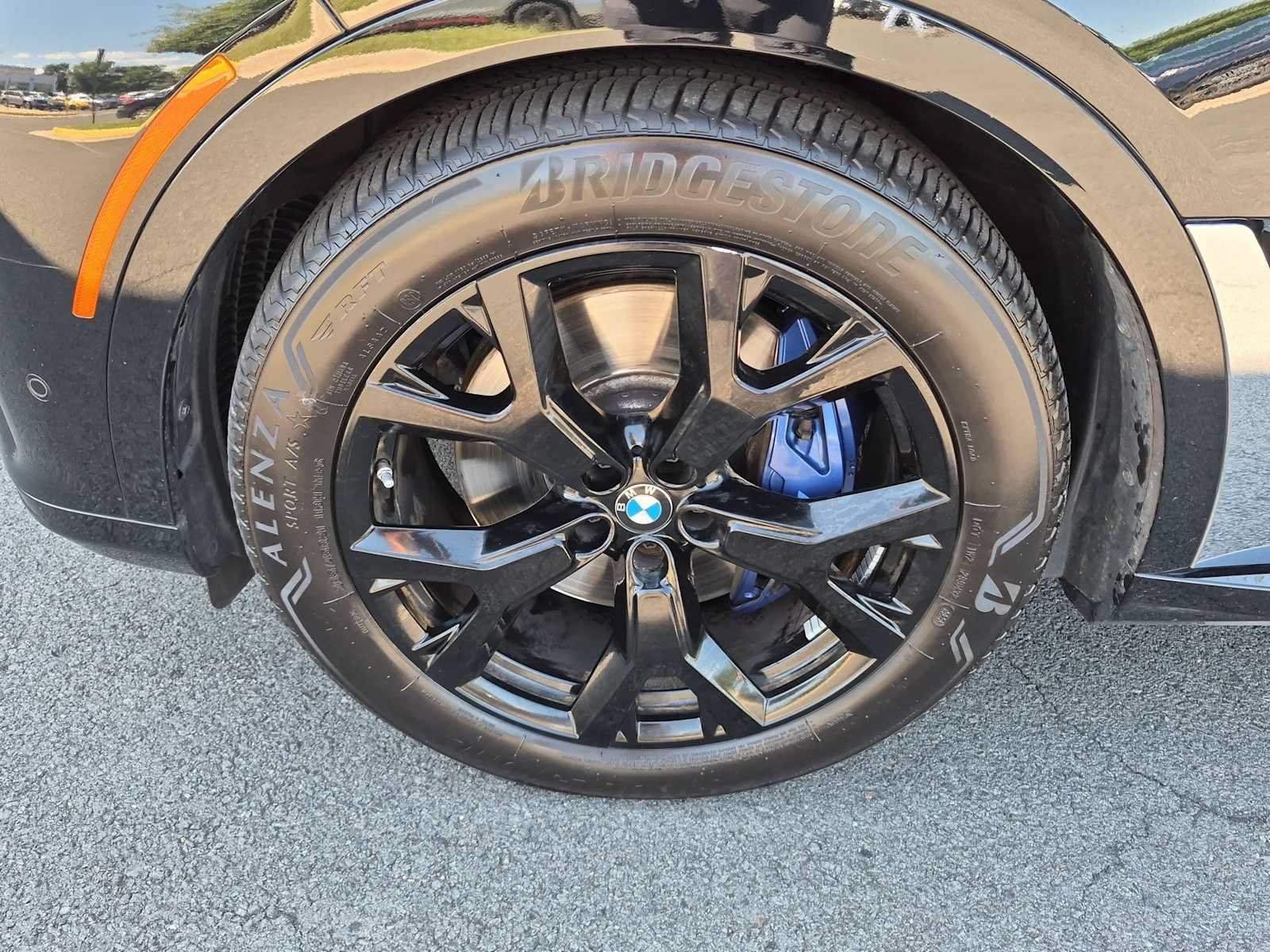 Used 2022 BMW X7 xDrive40i w/ Executive Package AWD/4WD image 14