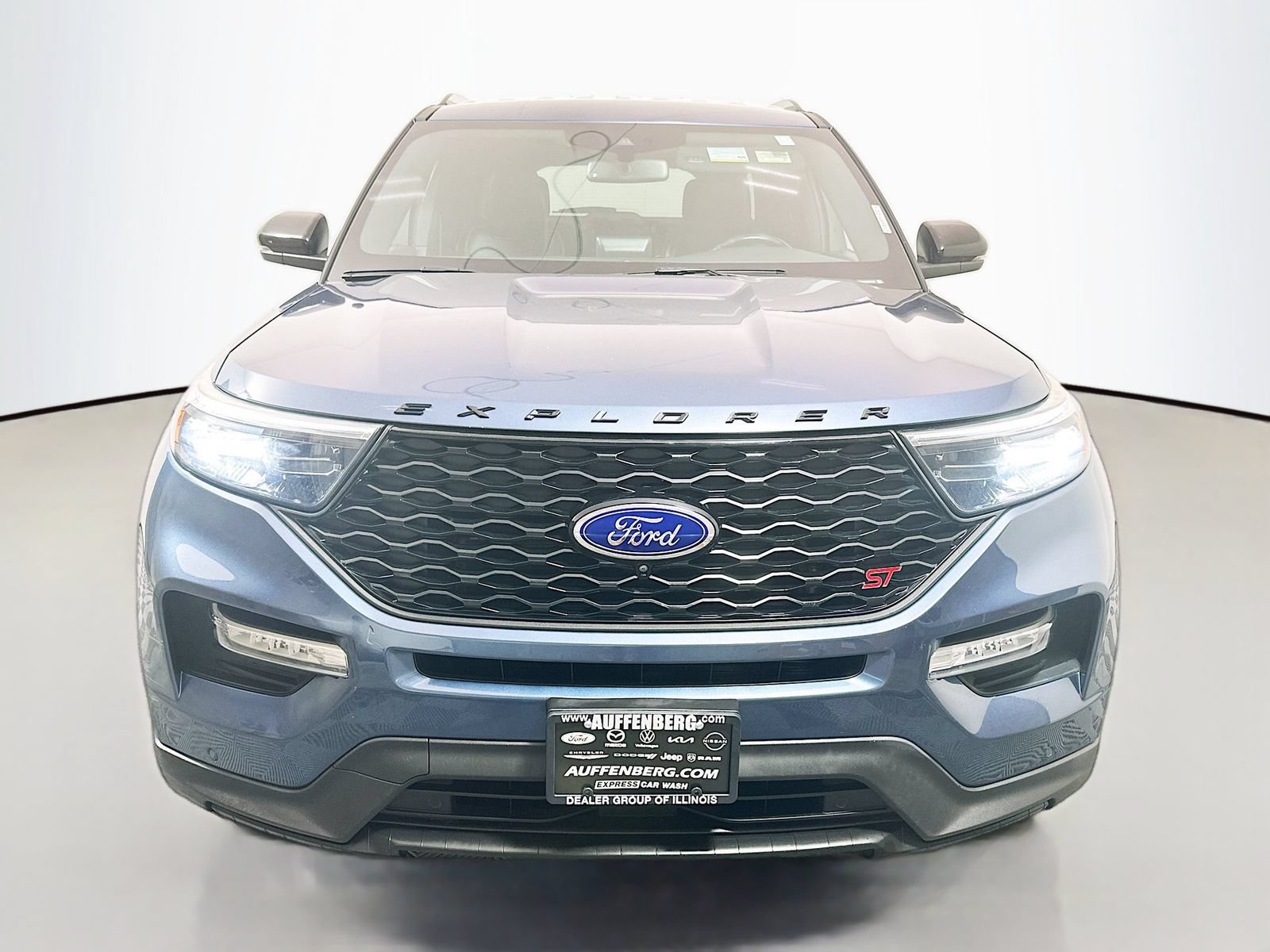 Used 2020 Ford Explorer ST w/ Premium Technology Package AWD/4WD image 2