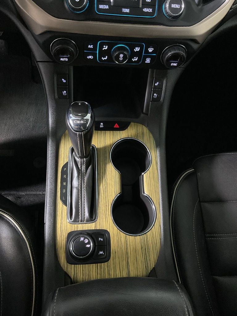 Used 2019 GMC Acadia Denali image 27