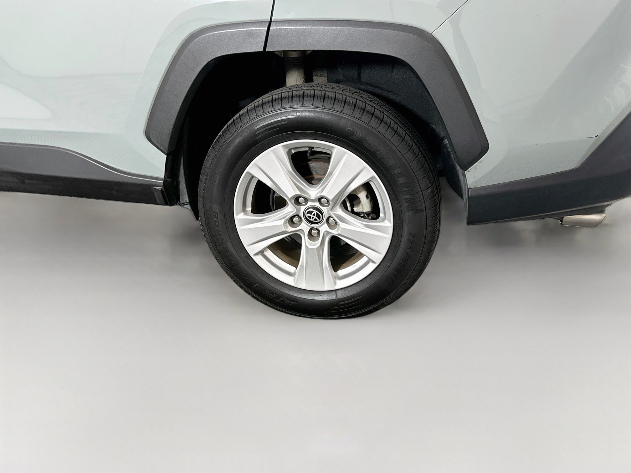 Used 2021 Toyota RAV4 XLE AWD/4WD image 11