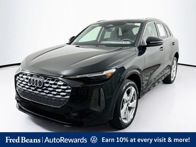 Used 2025 Audi Q5 Premium Plus w/ Premium Plus AWD/4WD image 3