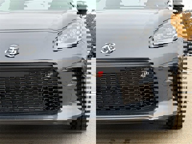 Used 2024 Toyota GR86 Premium image 9