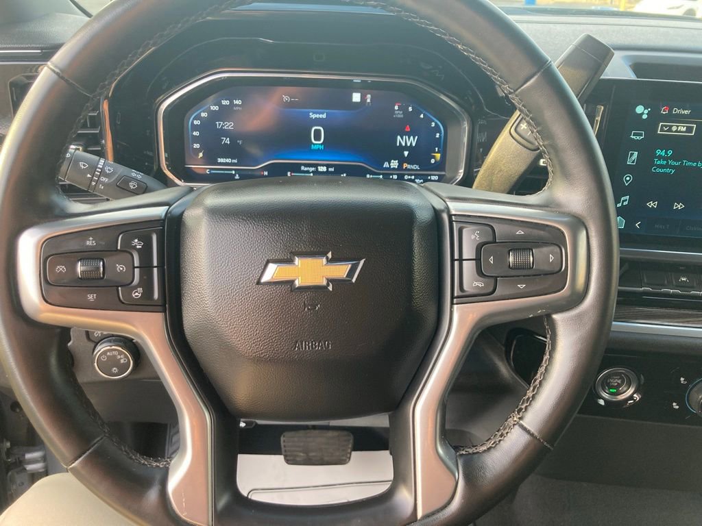 Used 2023 Chevrolet Silverado 1500 LT image 10