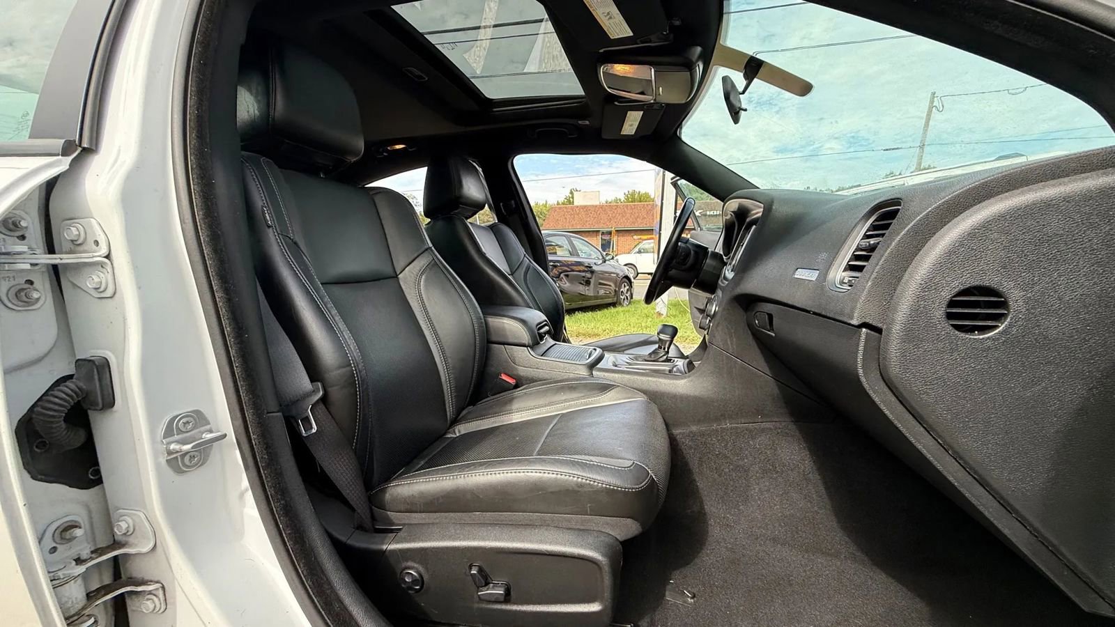 Used 2020 Dodge Charger SXT w/ Leather Interior Group image 12