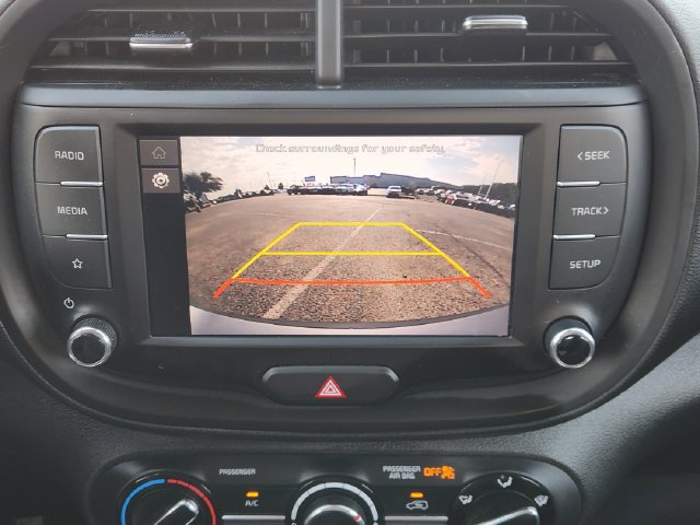 Used 2023 Kia Soul LX FWD image 17