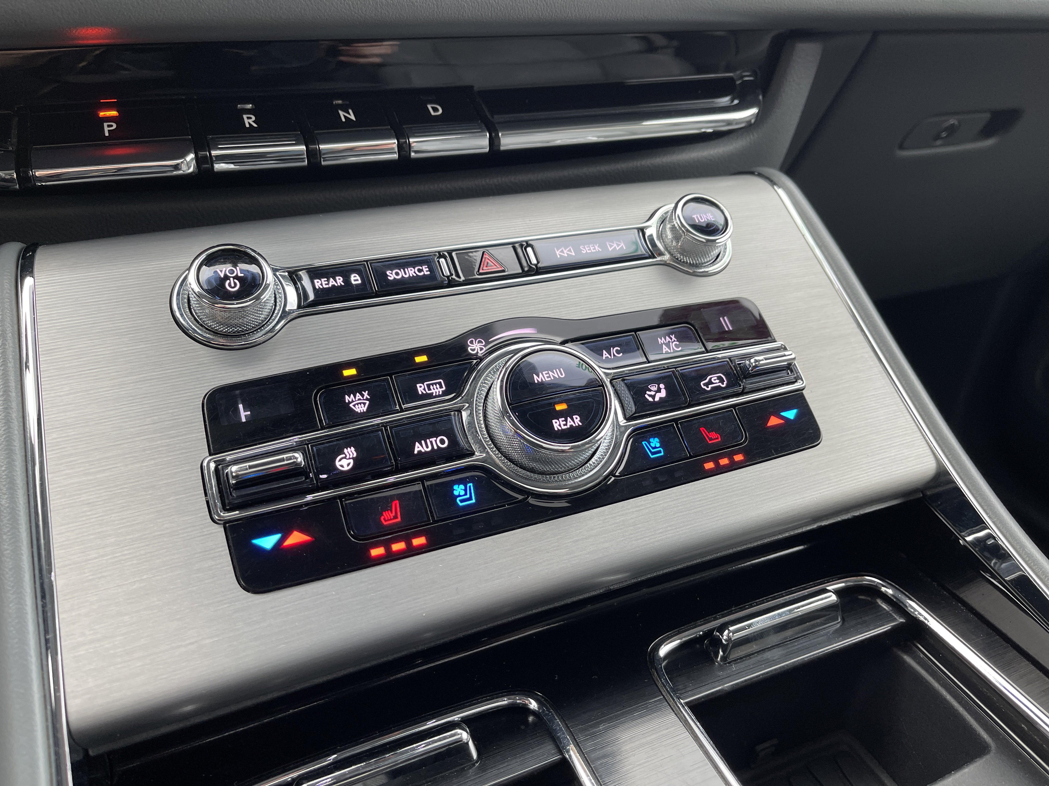 Used 2020 Lincoln Aviator Reserve w/ Equipment Group 202A image 22