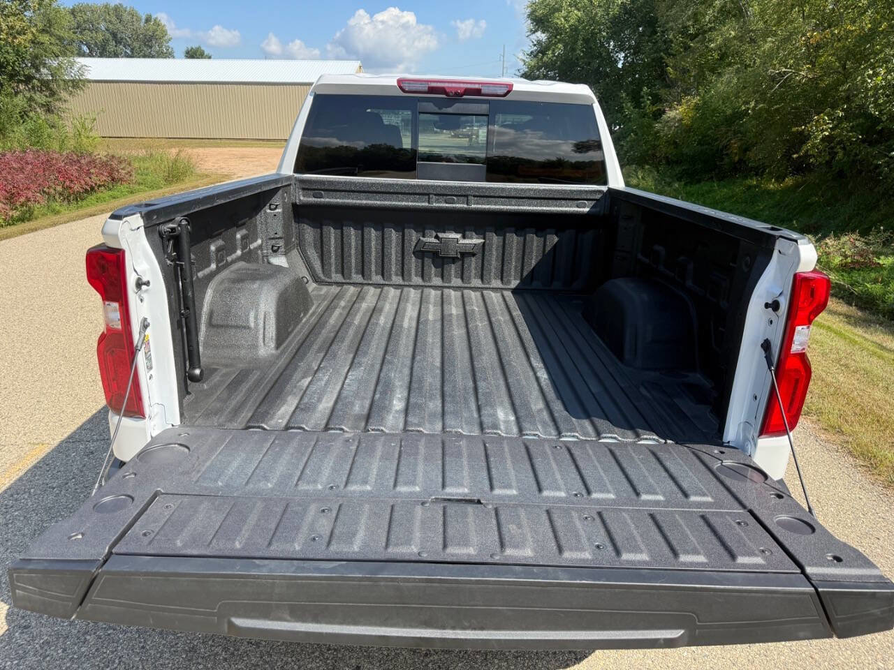 Used 2025 Chevrolet Silverado 1500 High Country image 9