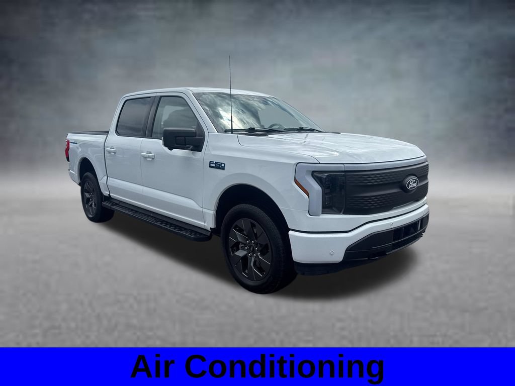 Used 2025 Ford F150 Lightning Flash AWD/4WD image 4