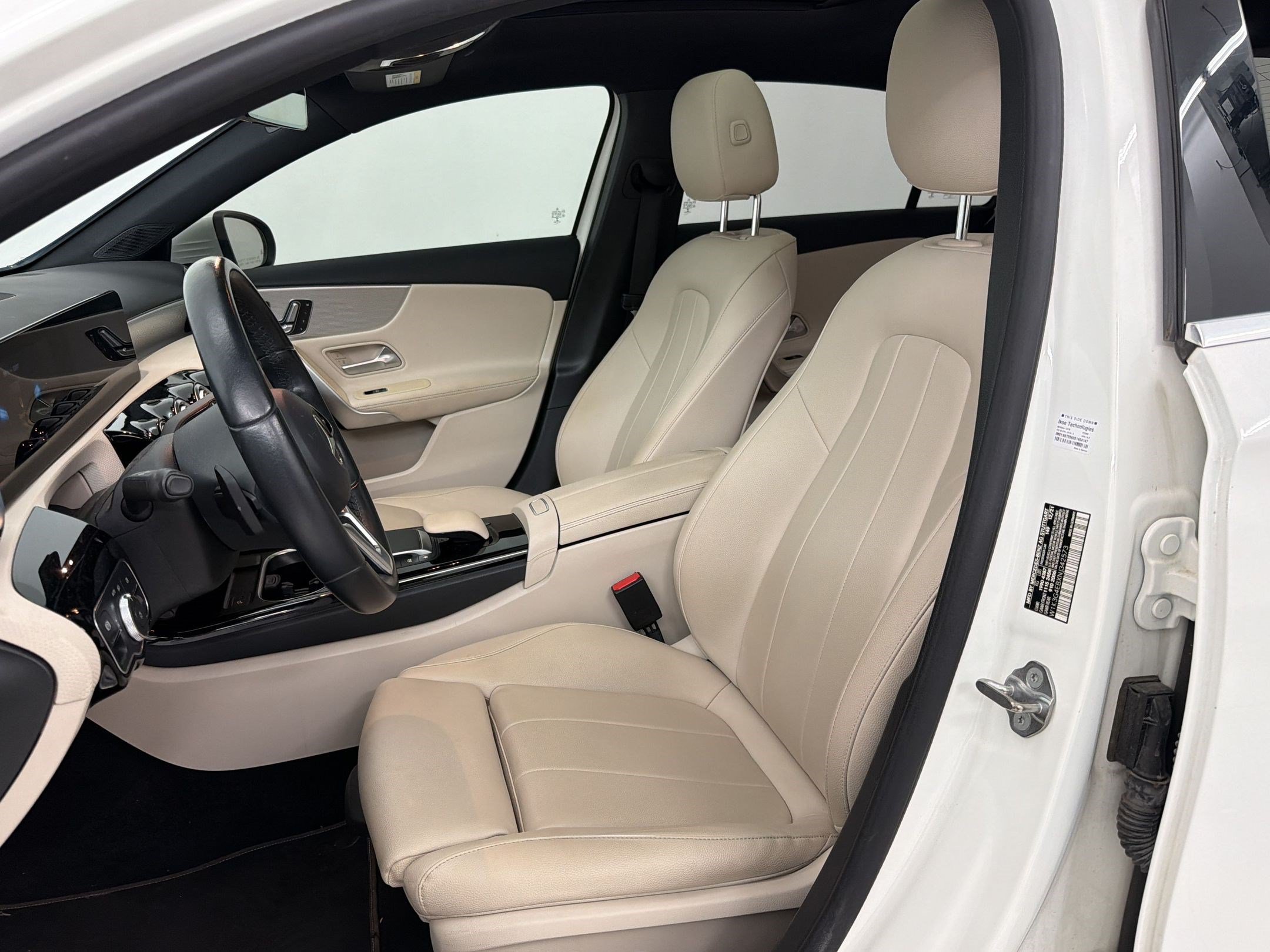Used 2022 Mercedes-Benz A 220 image 5