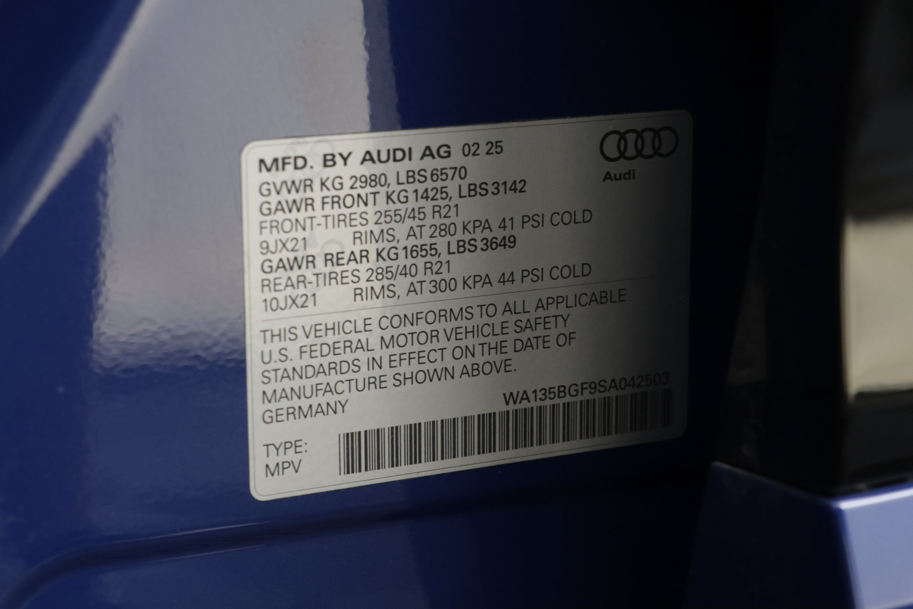 Used 2025 Audi SQ6 e-tron Prestige w/ 21" Wheel Package AWD/4WD image 28