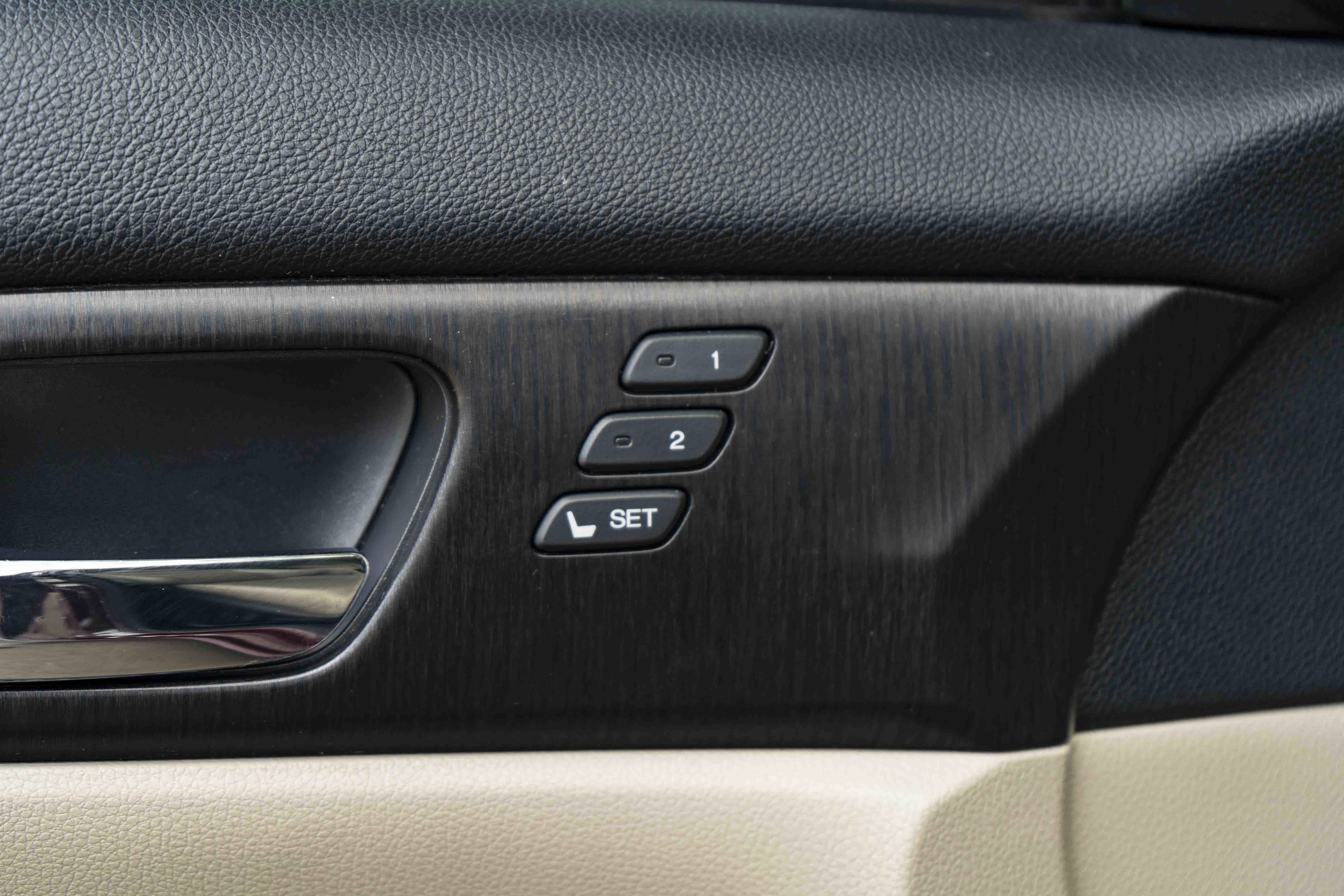 Used 2015 Honda Accord EX-L image 38