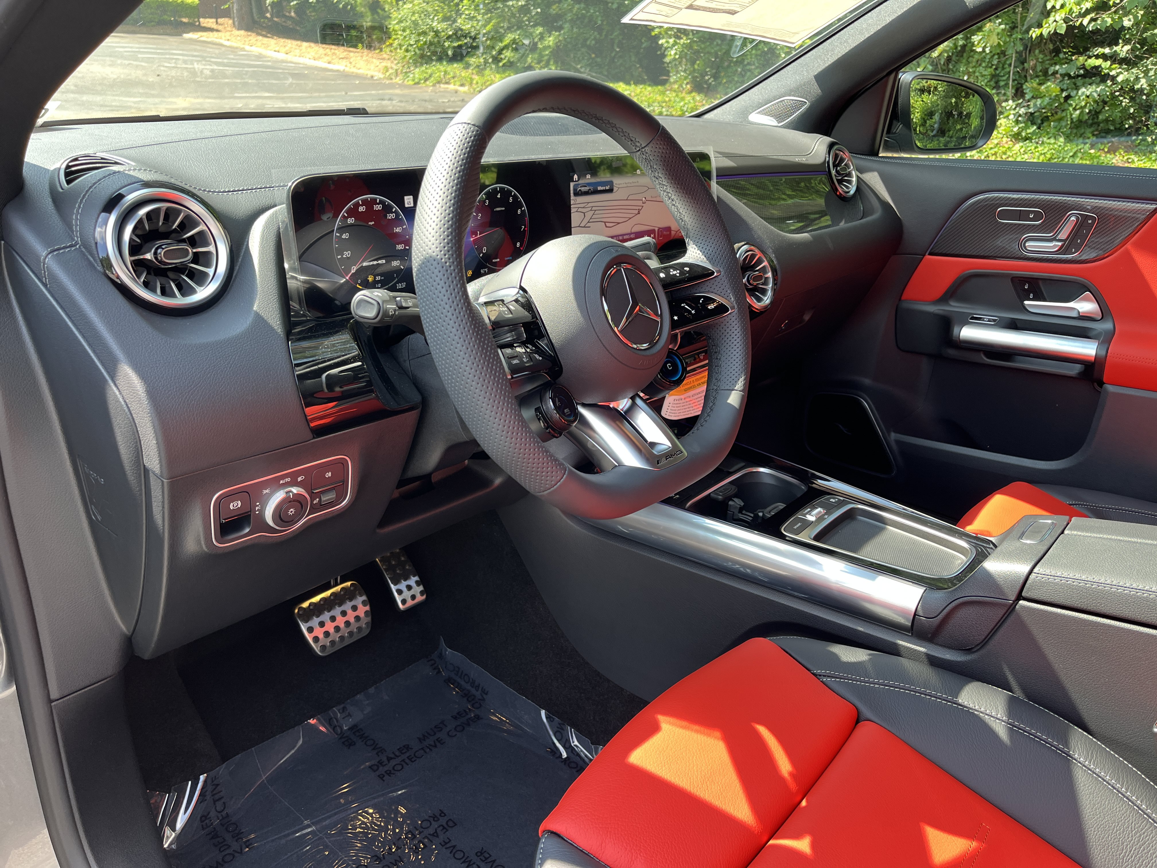 New 2026 Mercedes-Benz GLA 35 AMG 4MATIC image 35