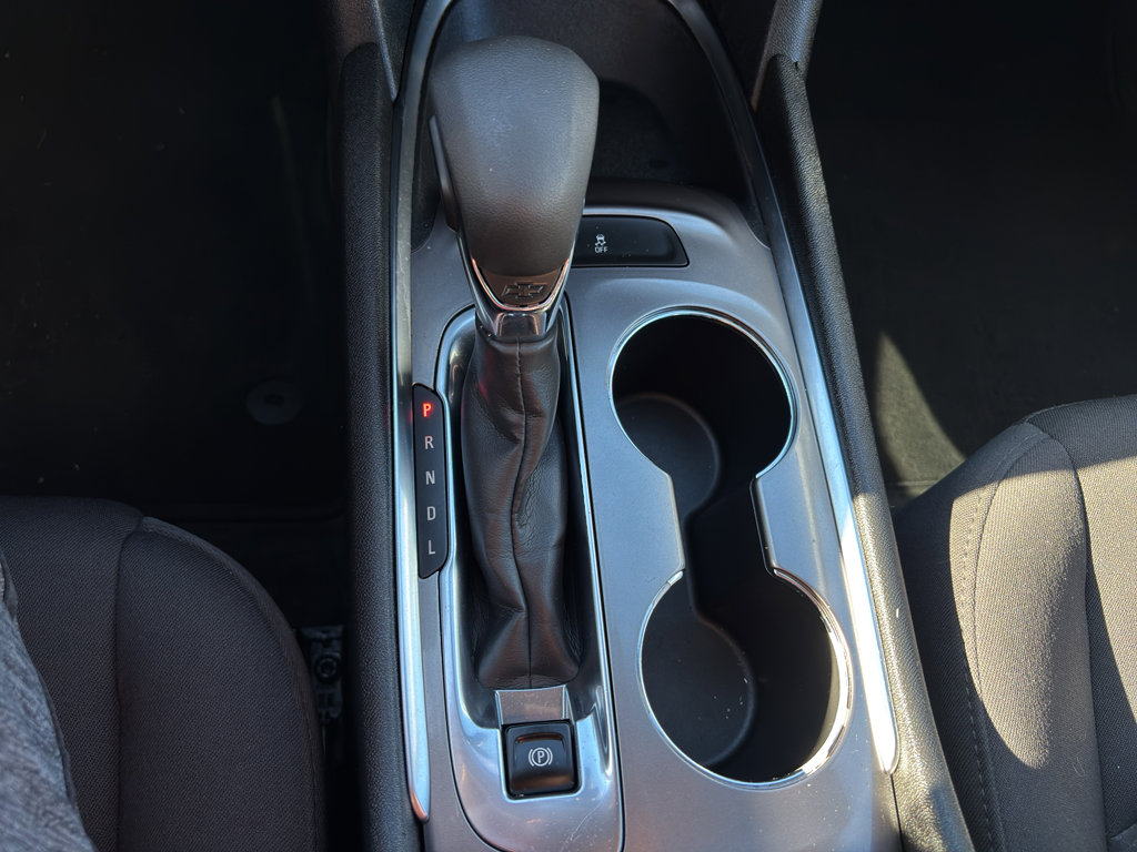 Used 2022 Chevrolet Malibu LT image 17