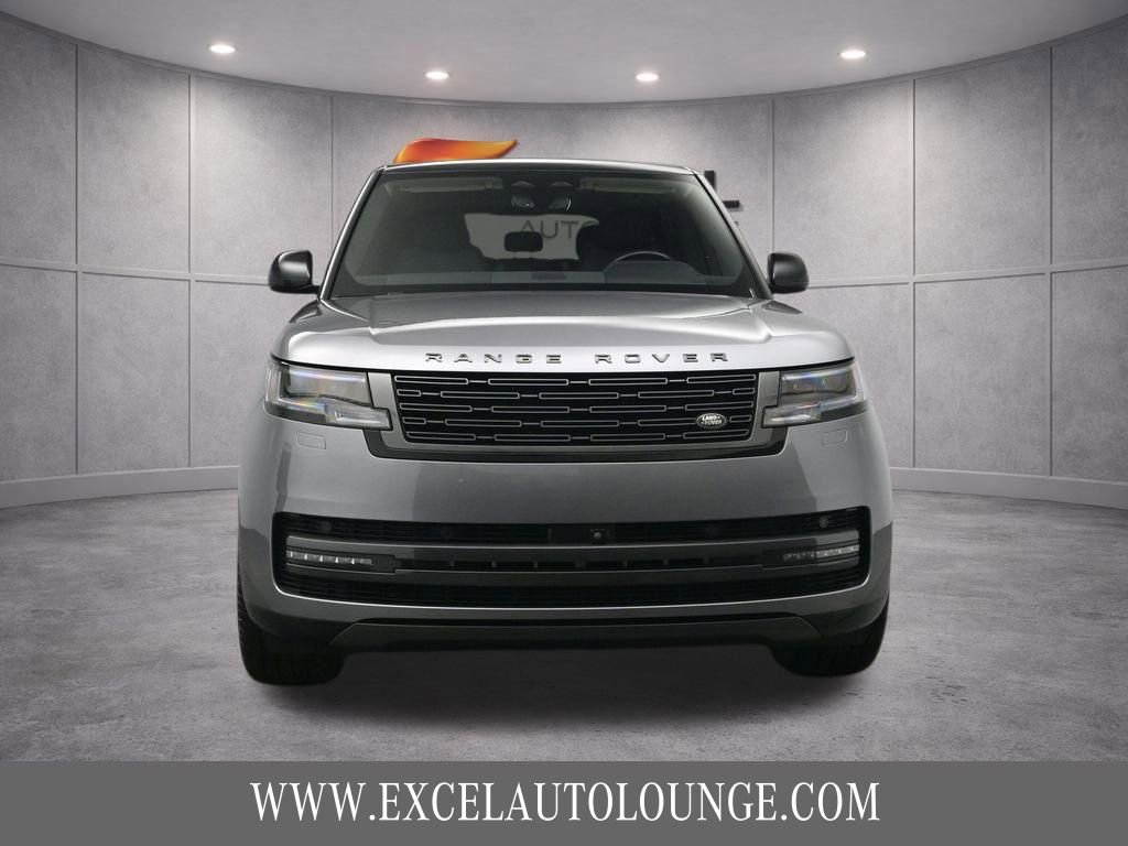 Used 2024 Land Rover Range Rover SE AWD/4WD image 12