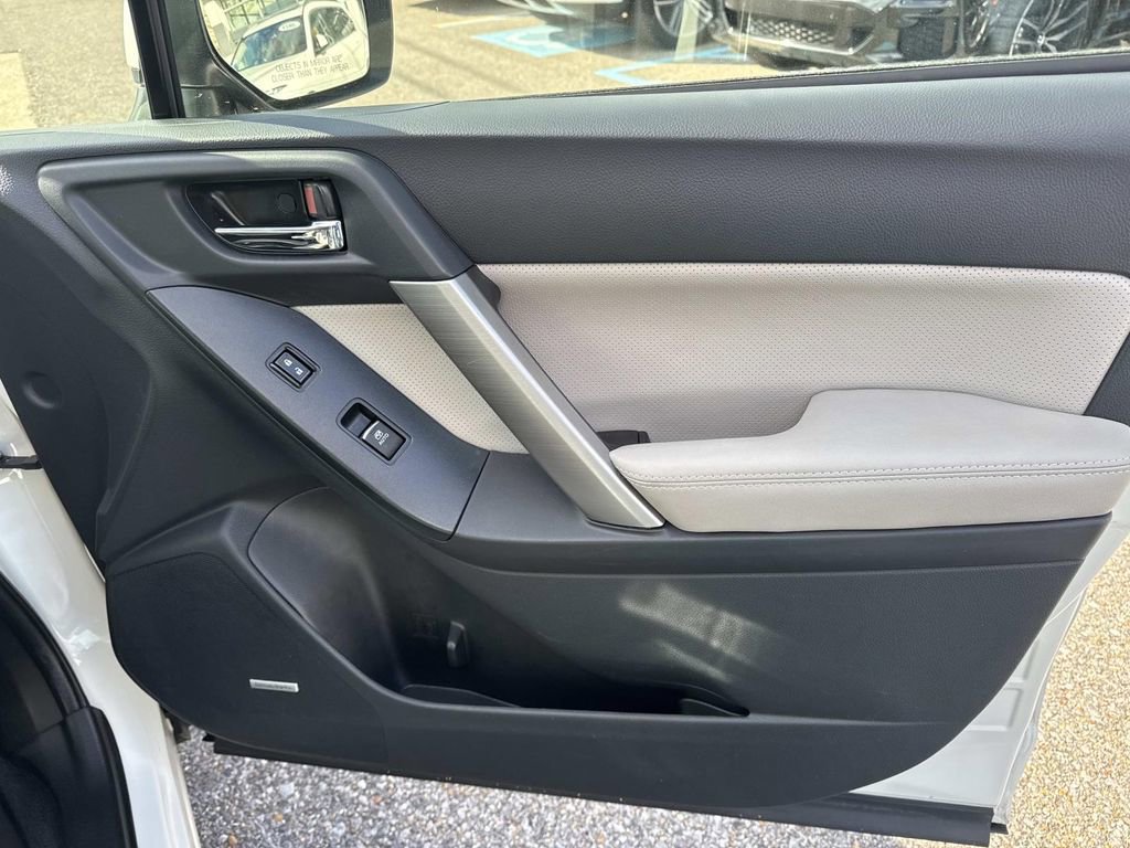 Used 2017 Subaru Forester 2.5i Limited image 14