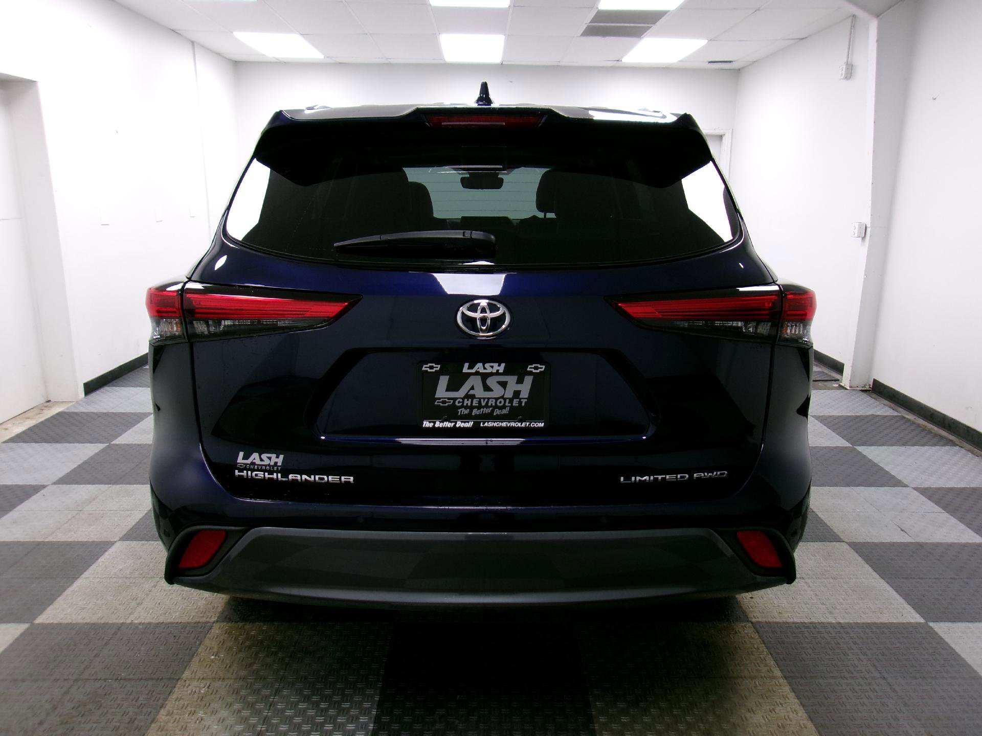 Used 2021 Toyota Highlander Limited image 15