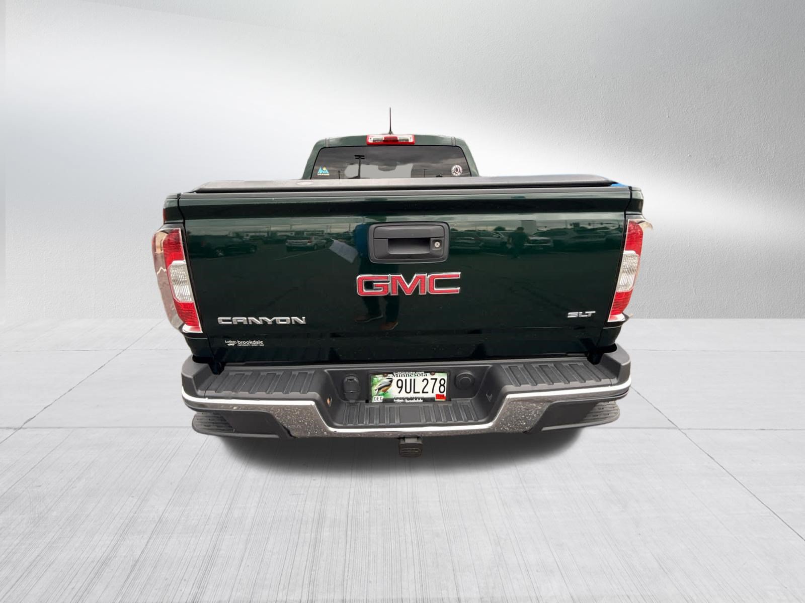 Used 2015 GMC Canyon SLT w/ Driver Alert Package AWD/4WD image 5
