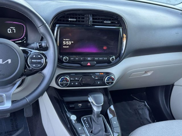 Used 2023 Kia Soul EX FWD image 21