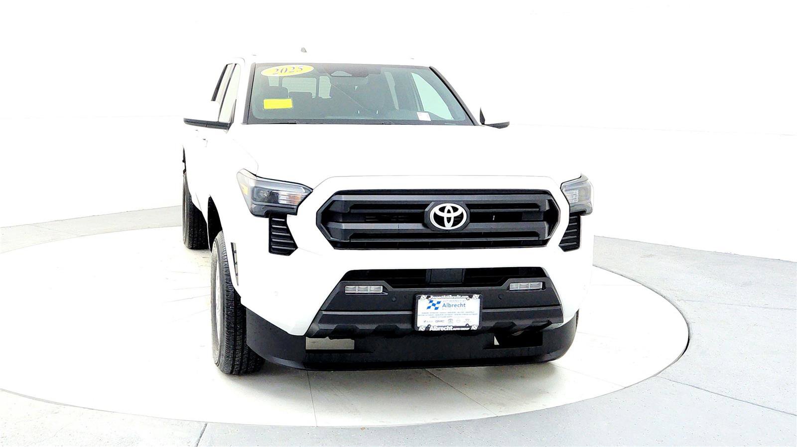 Certified 2025 Toyota Tacoma SR5 image 8