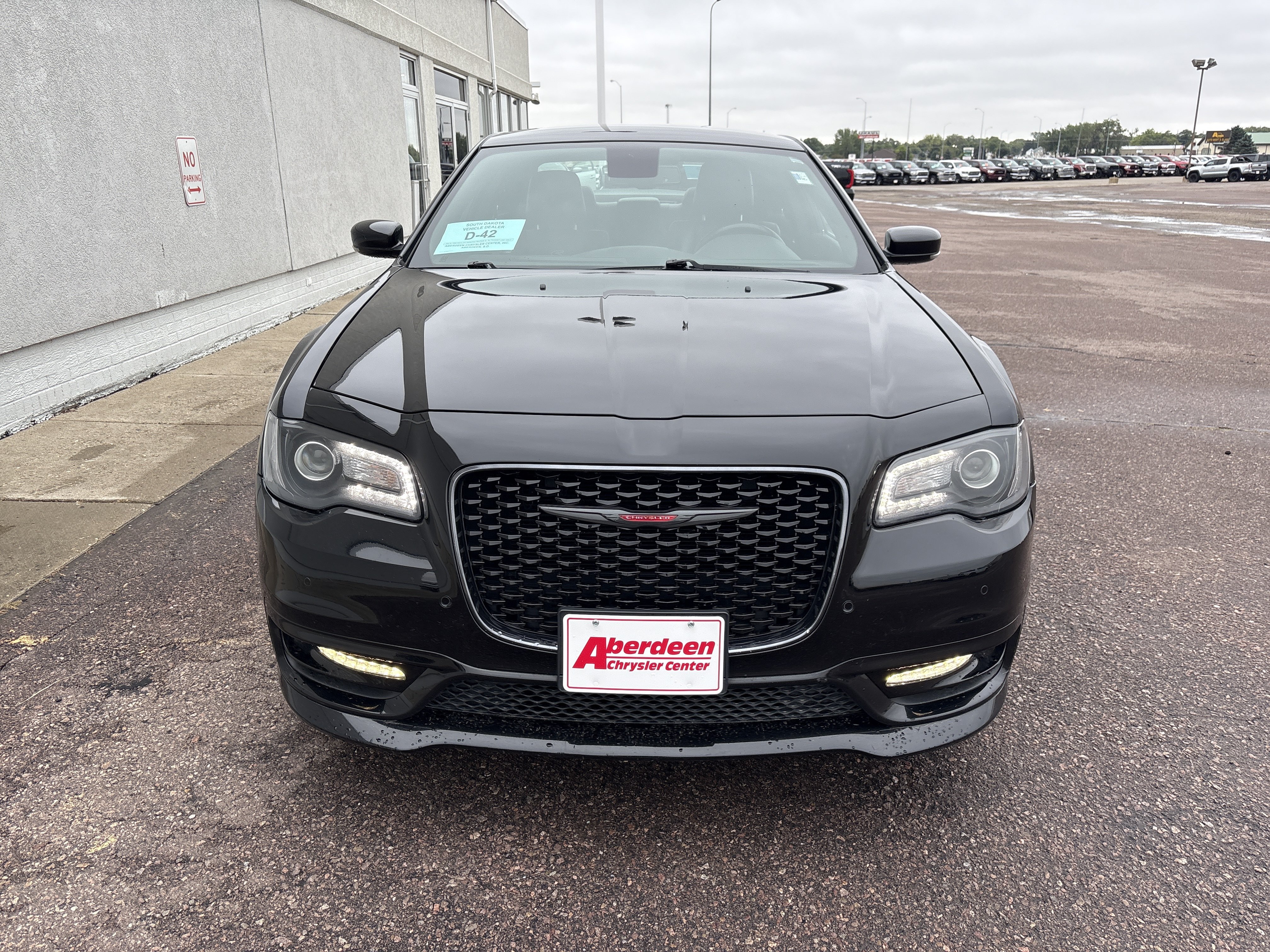 Used 2021 Chrysler 300 S w/ S Model Appearance Package AWD/4WD image 3