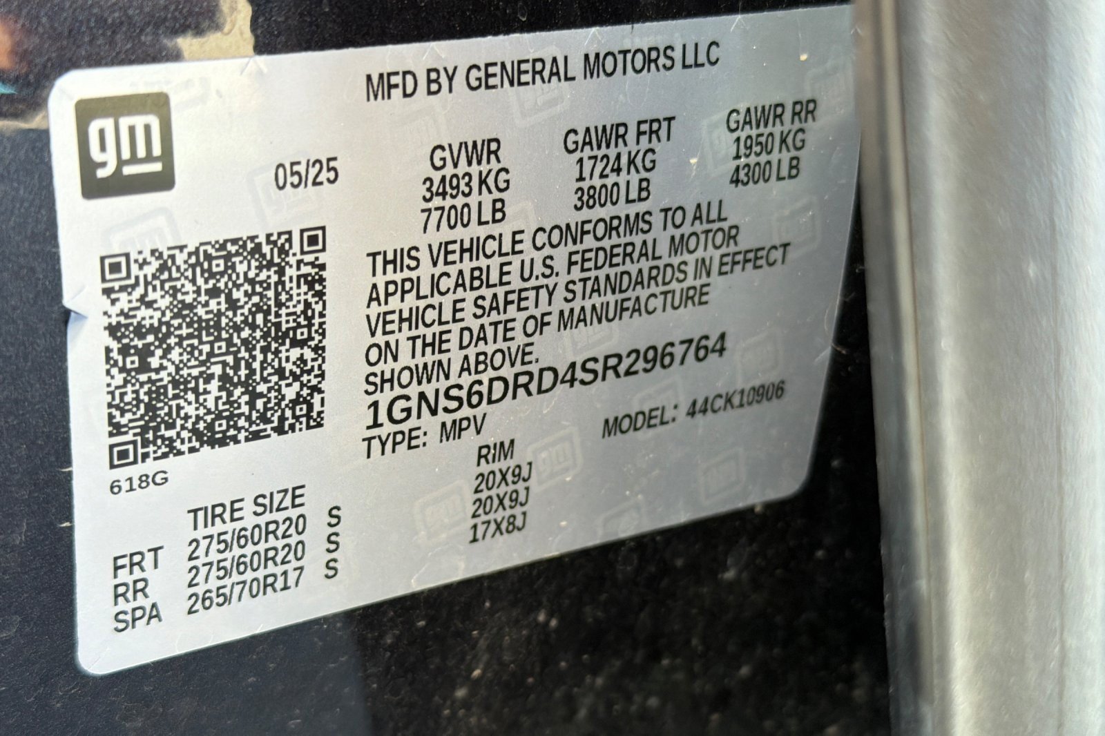 Used 2025 Chevrolet Suburban Z71 AWD/4WD image 27