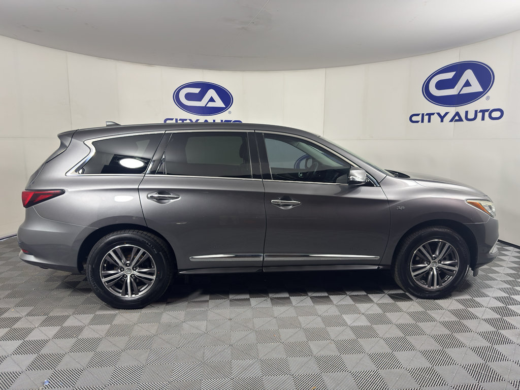 Used 2019 INFINITI QX60 Pure FWD image 2