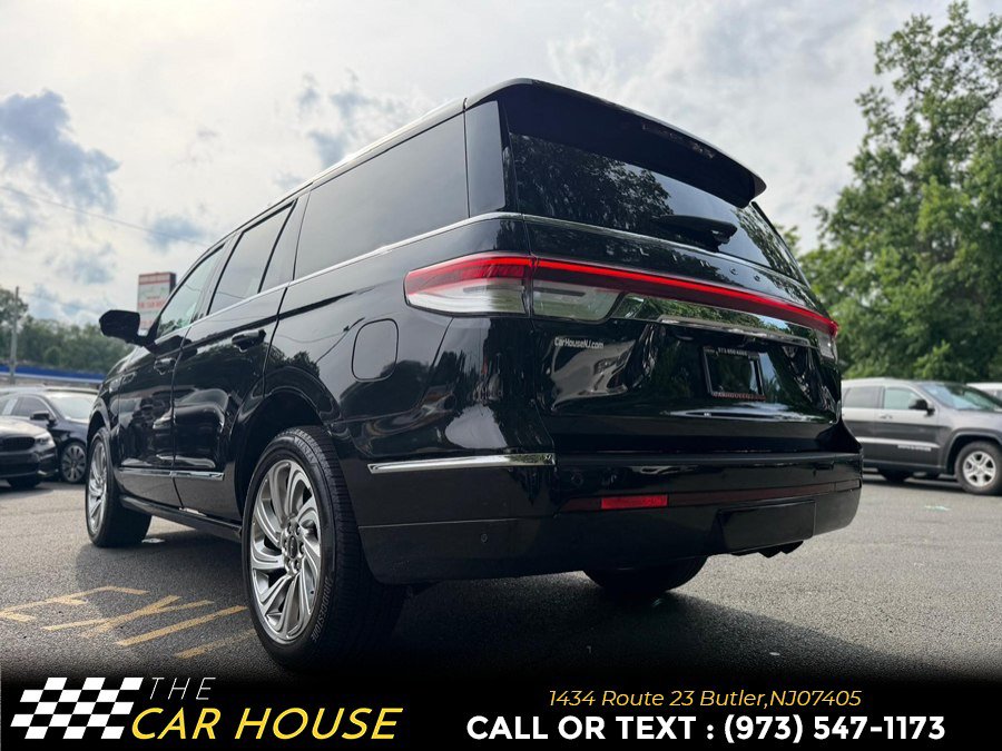 Used 2024 Lincoln Navigator Reserve AWD/4WD image 5