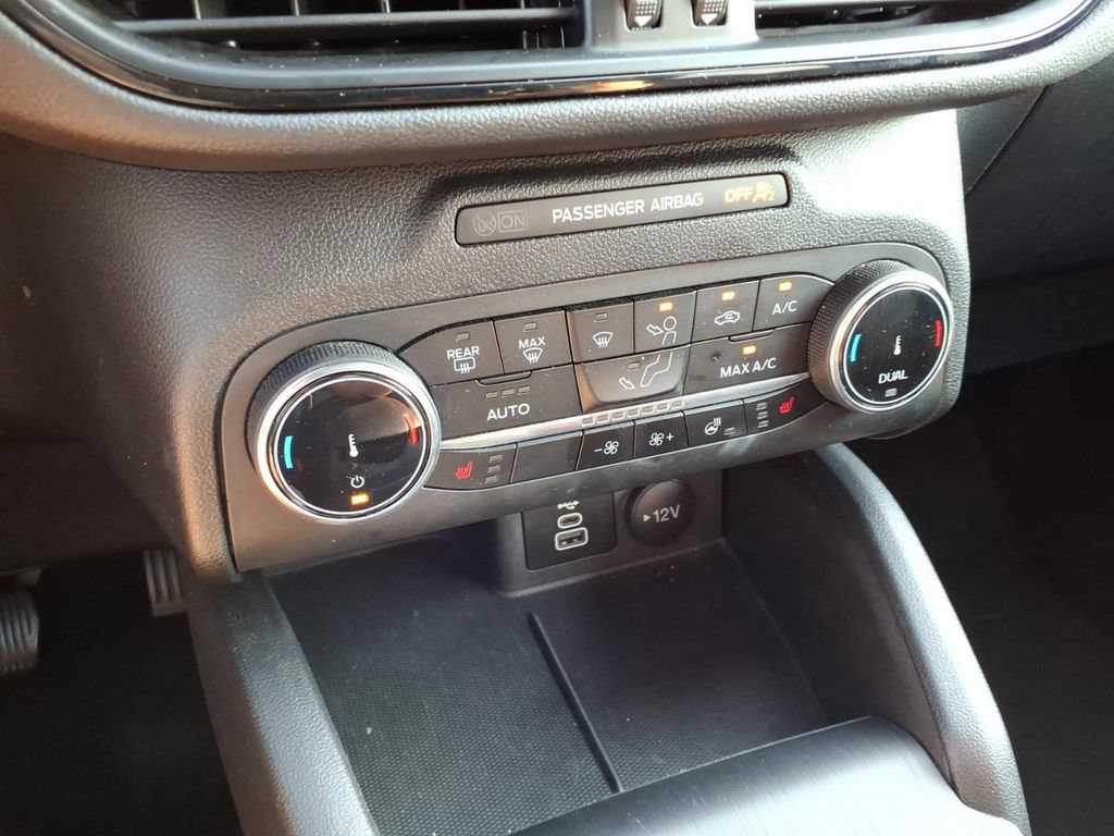 Used 2025 Ford Escape ST-Line Select AWD/4WD image 15