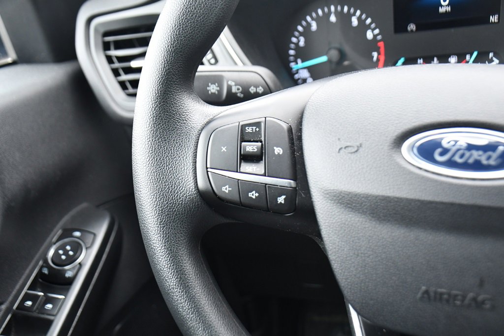 Used 2022 Ford Escape SE image 32