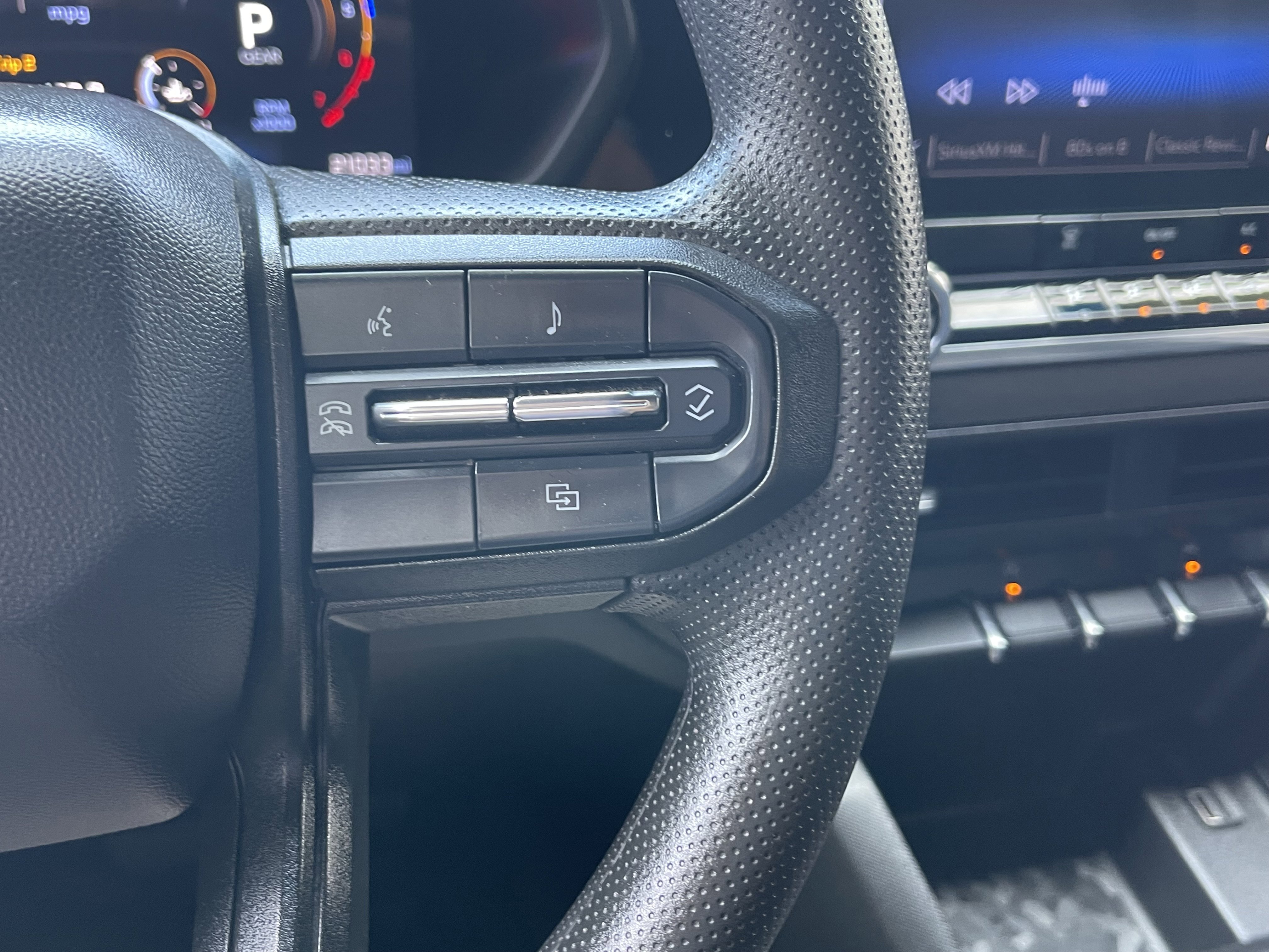 Used 2024 Chevrolet Colorado W/T RWD image 26