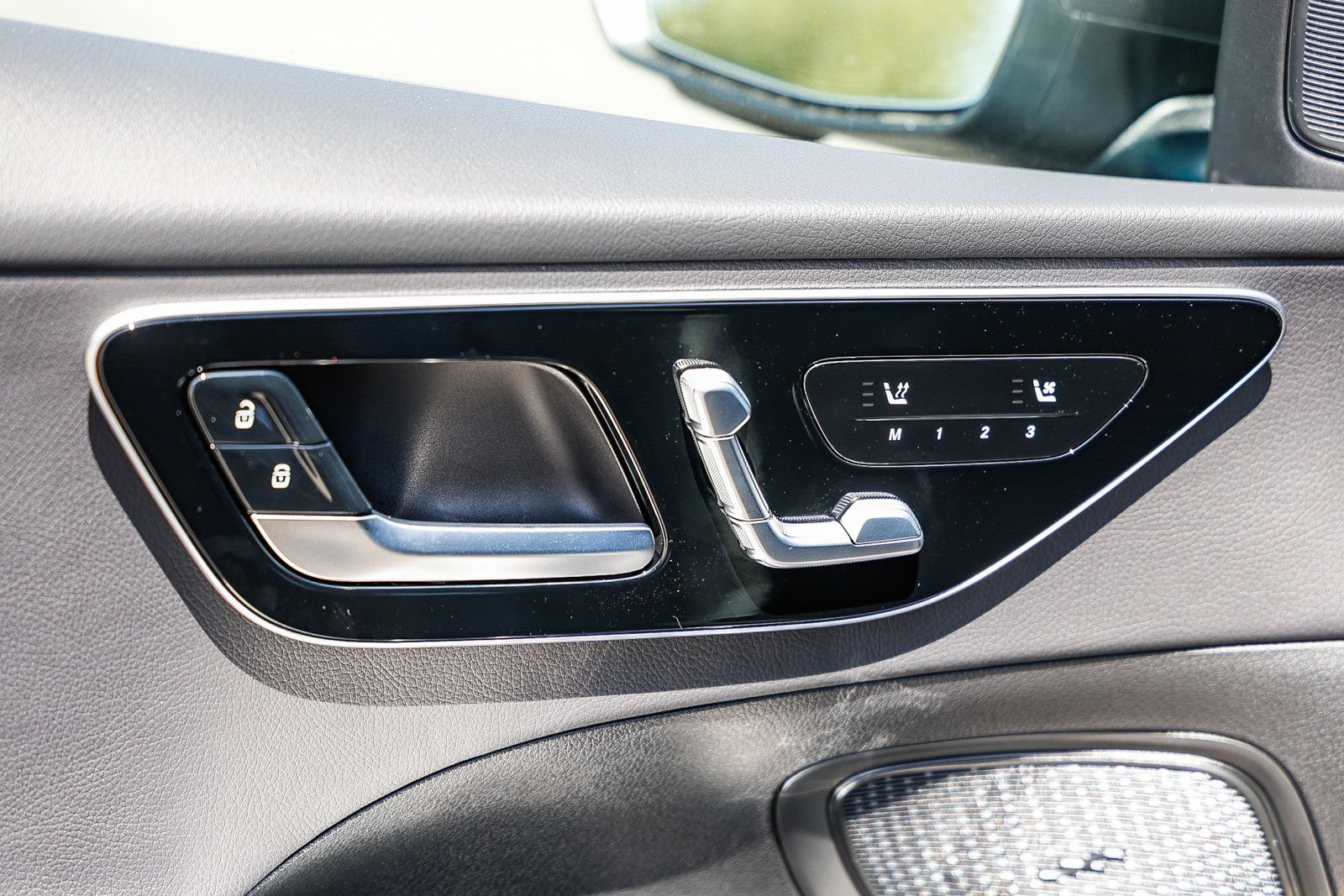 New 2025 Mercedes-Benz C 300 Sedan image 22