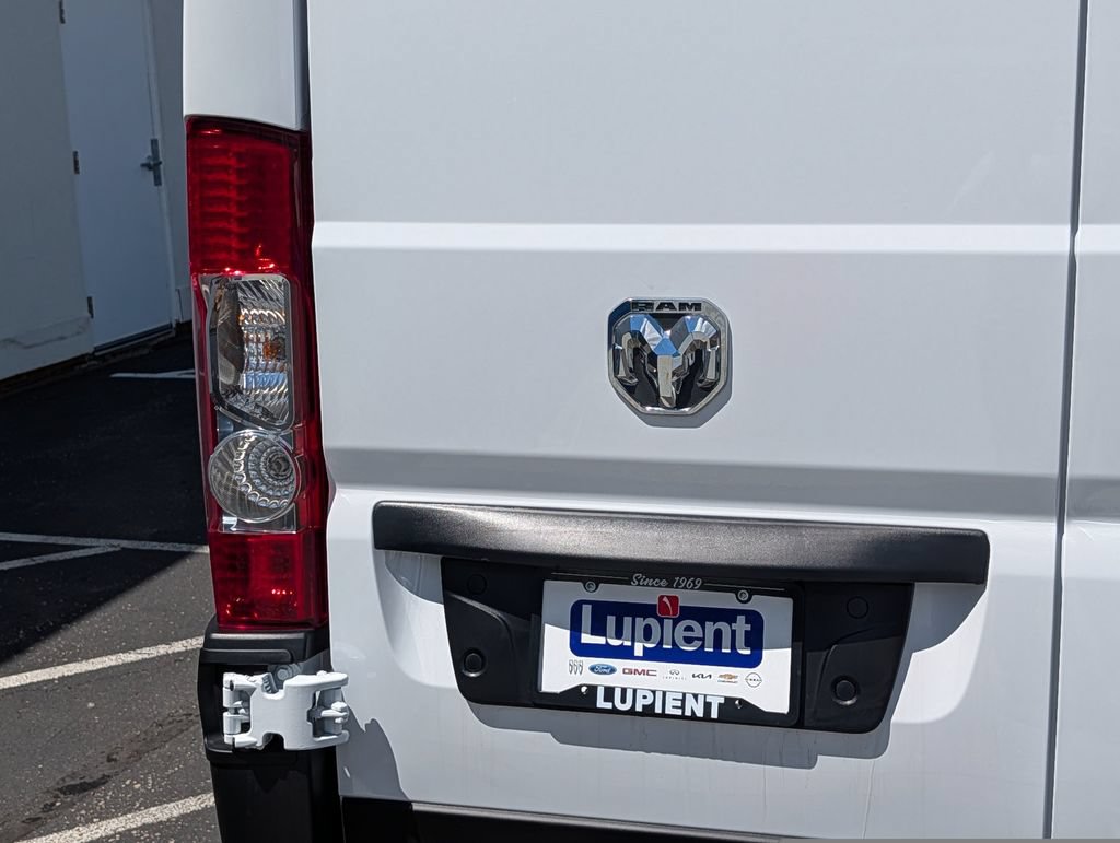 Used 2026 RAM ProMaster 2500 w/ Convenience Group FWD image 6