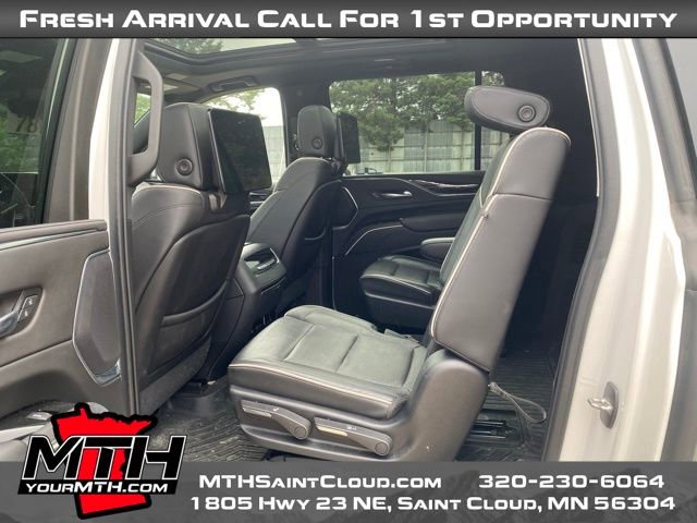 Used 2021 Cadillac Escalade ESV Sport w/ Heavy-Duty Trailer Package AWD/4WD image 10