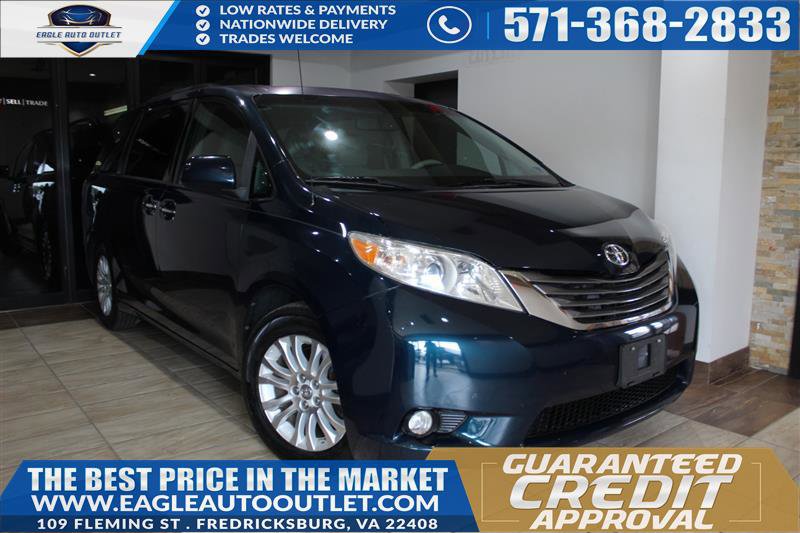 Used 2012 Toyota Sienna XLE FWD image 1