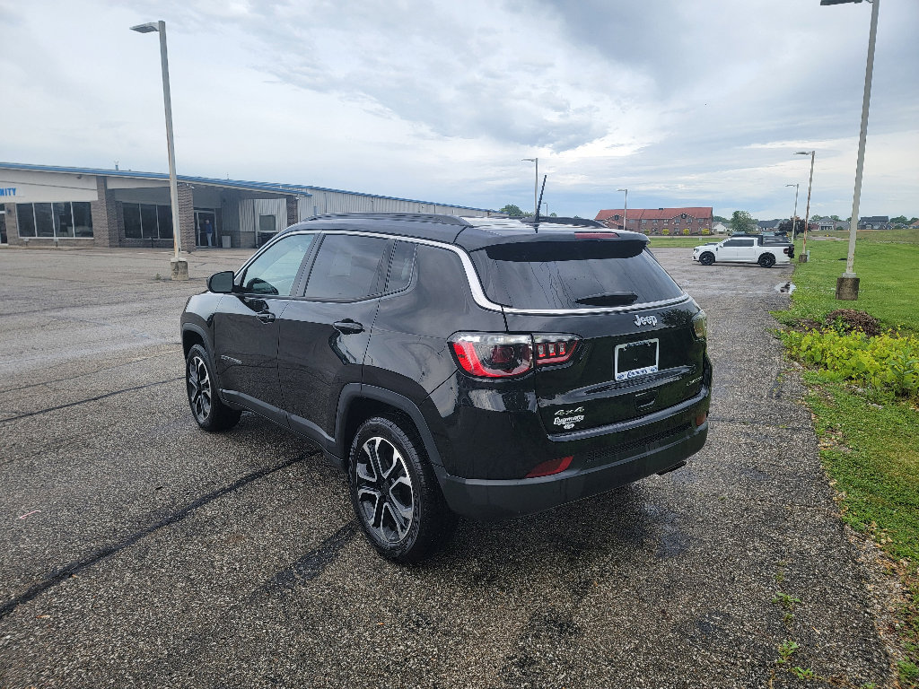 Used 2022 Jeep Compass Limited AWD/4WD image 6