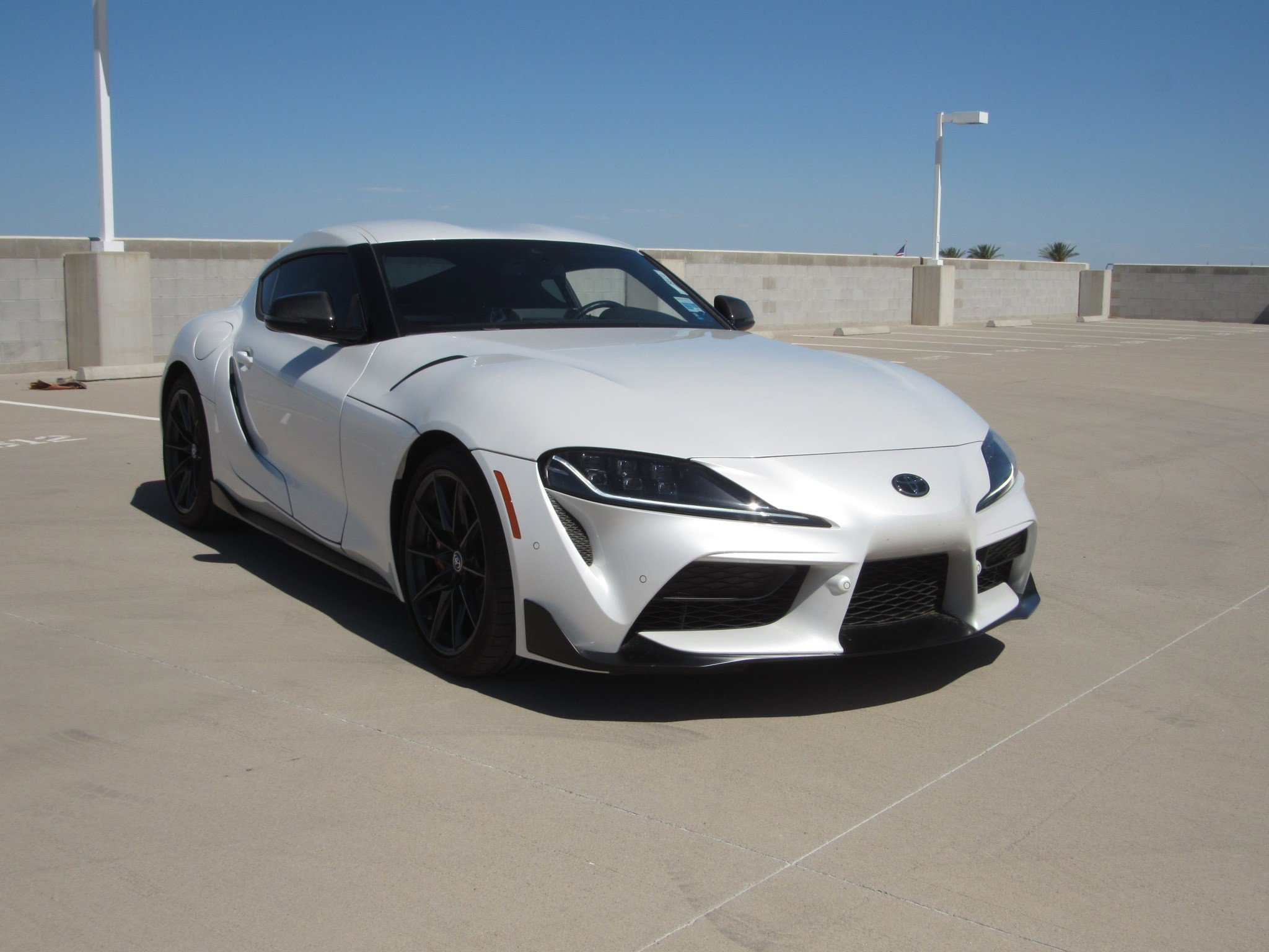 Used 2025 Toyota Supra Premium w/ Driver Assist Package image 3