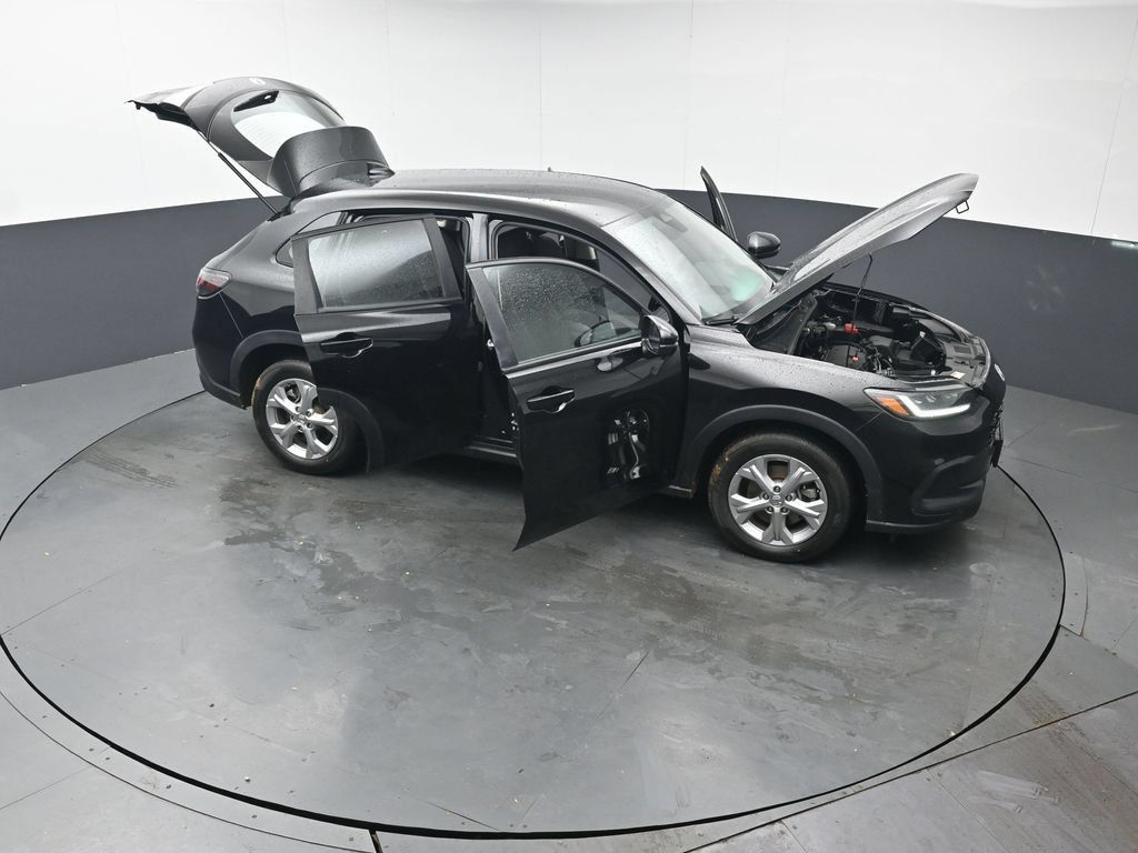 Used 2023 Honda HR-V LX image 46
