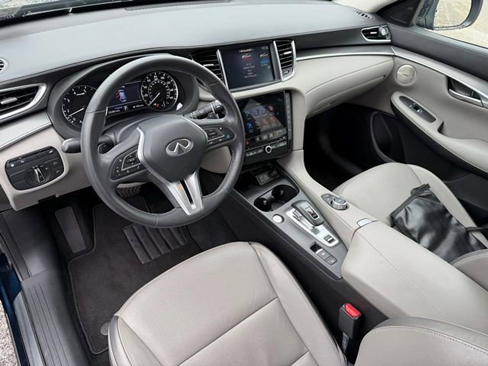 Used 2023 INFINITI QX50 Luxe AWD/4WD image 13