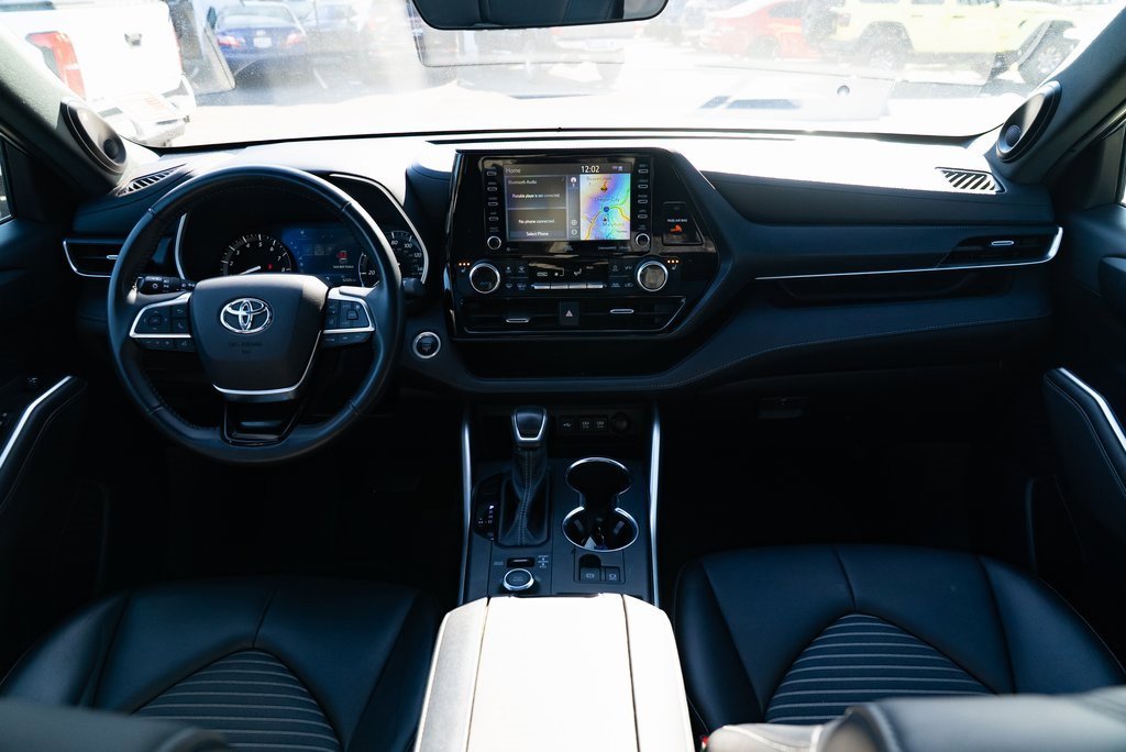 Used 2021 Toyota Highlander XSE image 8